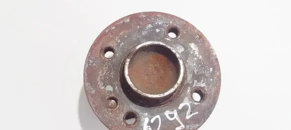 Mini One - Cooper R50 - 53 Rear wheel hub