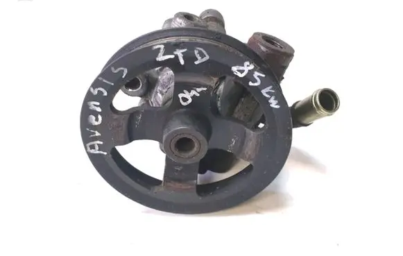 Toyota Avensis T250 Power steering pump