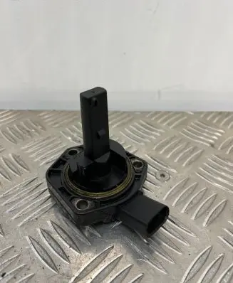 Oil level dip stick