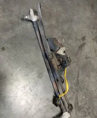 Hyundai Santa Fe Front wiper linkage and motor 9811026100 035417450