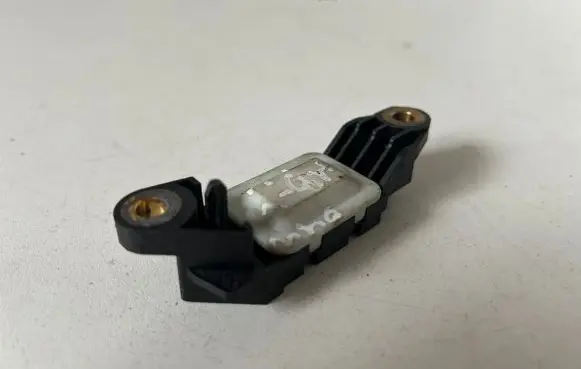 Mercedes-Benz E W211 Airbag deployment crash/impact sensor 0018209126 100320002