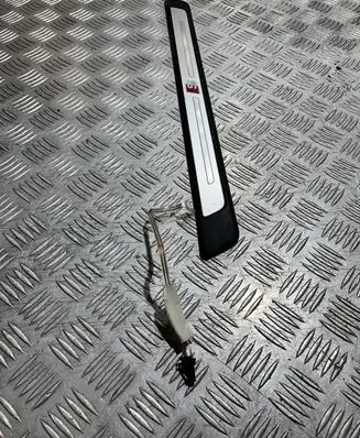 Audi Q2 - Front sill (body part) 8V4947418