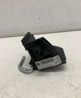 BMW 2 F46 Parcel shelf load cover mount bracket 7360972