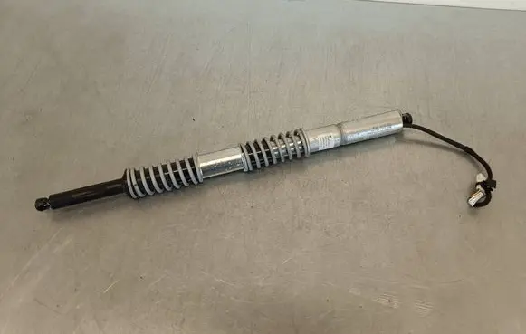 BMW 5 F10 F11 Tailgate/trunk strut/damper 925134108 5124720701510 25062013