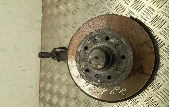 Mercedes-Benz S W126 Front wheel hub