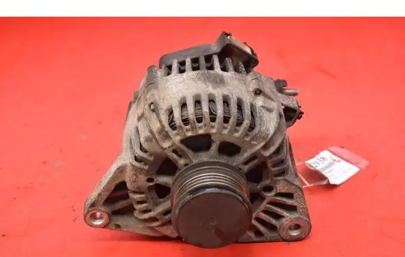Hyundai i30 Generator/alternator 37300-SA110