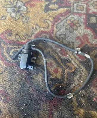 BMW 7 F01 F02 F03 F04 Electromagnetic valve 70088718