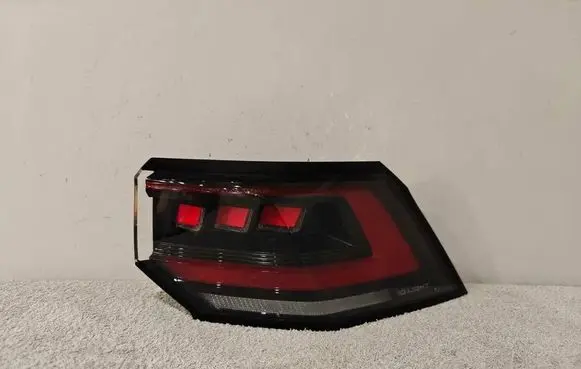 Volkswagen Golf VIII Rear/tail lights 
