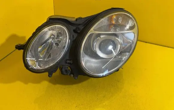 Mercedes-Benz E W210 Headlight/headlamp A2108200261