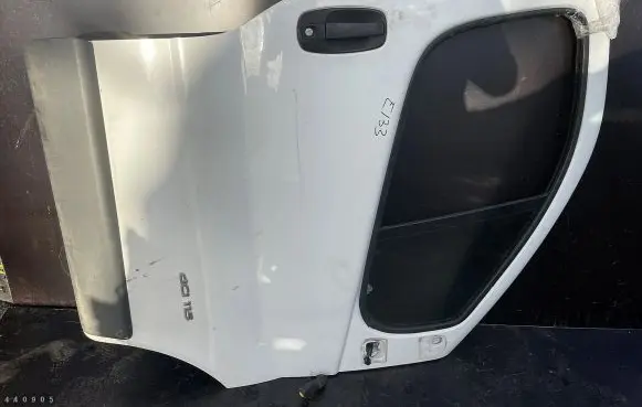 Nissan Primastar Front door