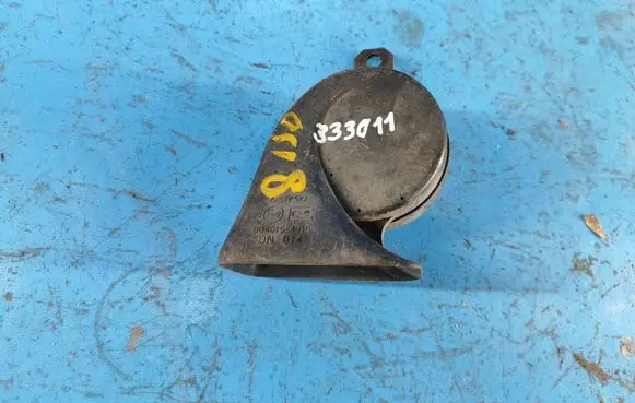 Toyota Tundra II Front indicator light 86510AA060