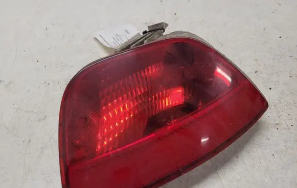 Ford Focus Rear fog light 5M5115501AA 5M5115K273AA 0374D