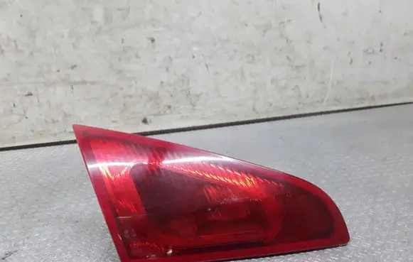 Mitsubishi Colt CZ3 Tailgate rear/tail lights MN105623