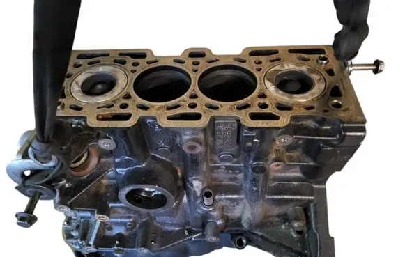 Renault Megane III Engine block K9K836