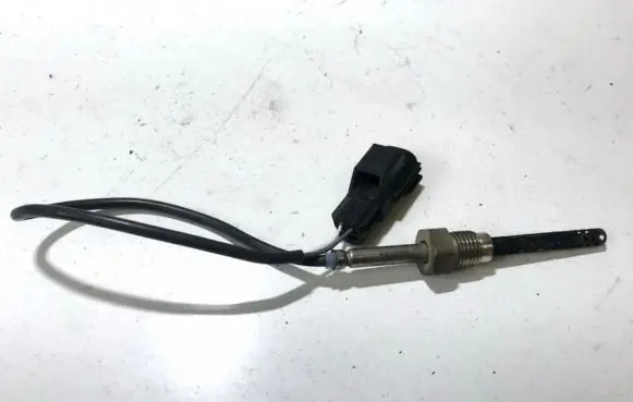 Volvo S80 Exhaust gas temperature sensor 30713739a 6g9n-12b591-fa