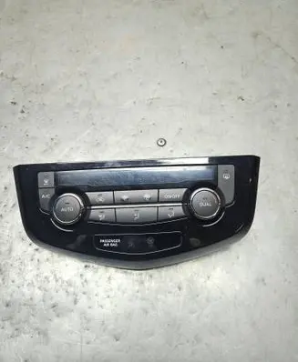 Nissan X-Trail T32 Climate control unit 275004EA0A 20170515 X887035P