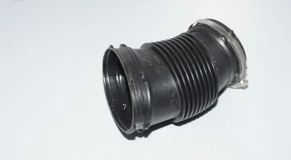 BMW M8 F91 F92 G14 G15 Air intake duct part 7852383 72373276 13717852383