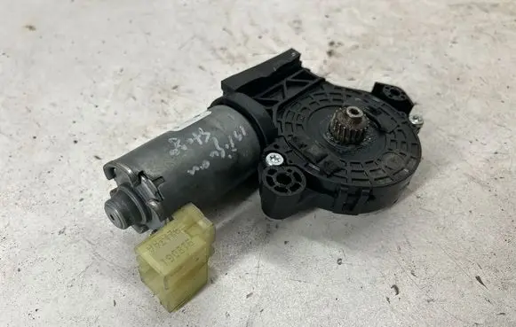 Volkswagen Tiguan Allspace Sunroof motor/actuator 3G9877795G