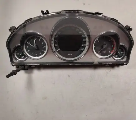 Mercedes-Benz E W212 Speedometer (instrument cluster) A2129003309 A2C53257171