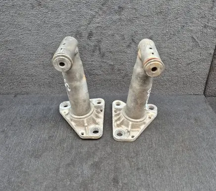 Audi A6 S6 C5 4B Front bumper shock/impact absorber 4B0807133C 4B0807134C