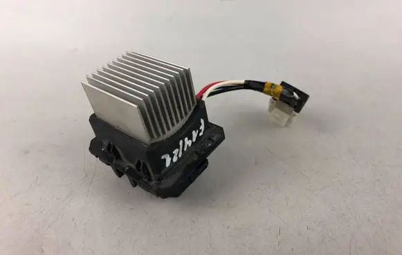 Subaru Forester SJ Heater blower motor/fan resistor T1000034Z