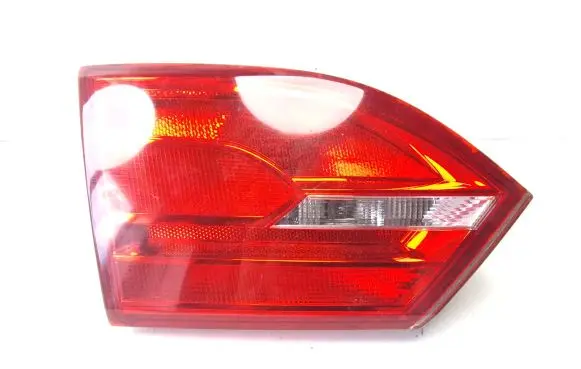 Volkswagen Jetta VI Tailgate rear/tail lights 5C6945259A