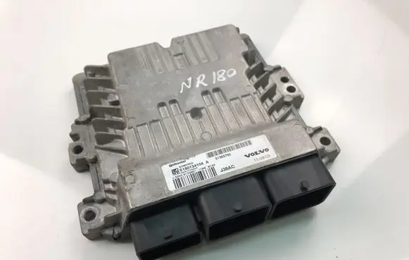Volvo V70 Engine control unit/module 31355792