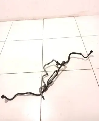 Nissan Qashqai Fuel return line/hose 166715777R