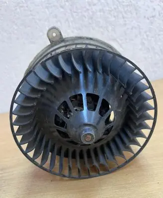 Mercedes-Benz E W124 Air conditioning (A/C) fan (condenser) 2108206210 D8435