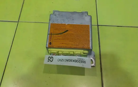 Nissan Qashqai+2 Airbag control unit/module 98820BK60A
