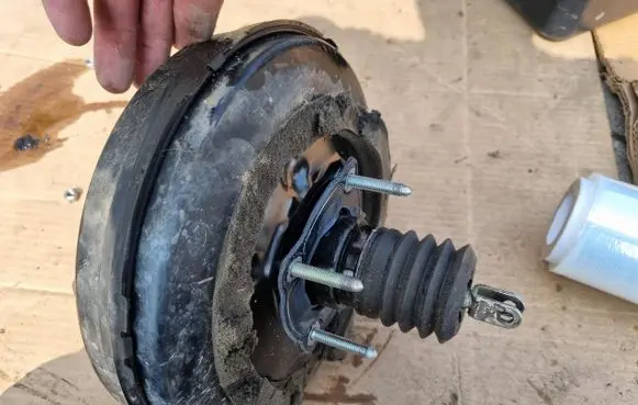 Peugeot Partner Brake booster 9681268480
