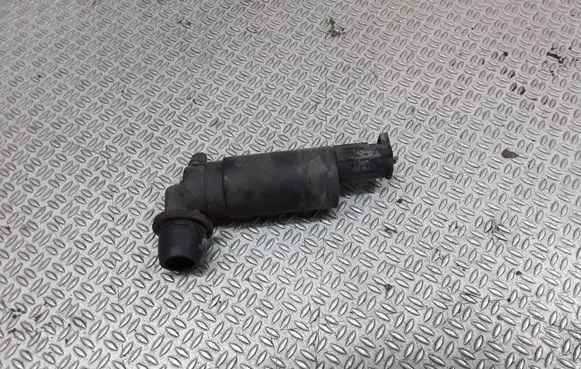 Toyota Avensis T220 Windscreen/windshield washer pump