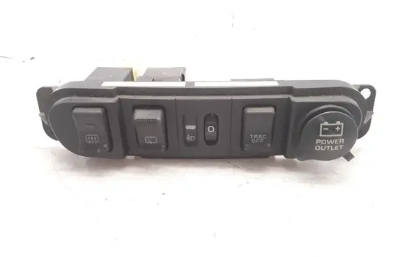Chrysler PT Cruiser 12 V Socket (front) 04671622AF 04671673AA
