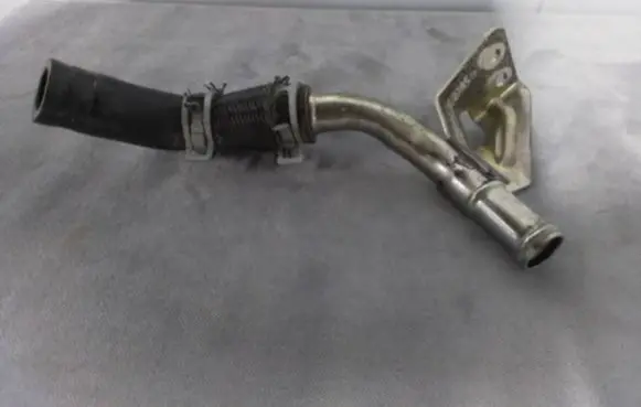 Subaru Forester SK Engine coolant pipe/hose