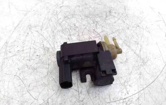 Audi A4 S4 B8 8K Turbo solenoid valve 8K0906627