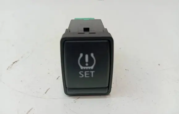 Nissan Juke I F15 Other switches/knobs/shifts 083492