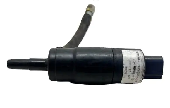 Audi A6 S6 C6 4F Headlight washer pump 3B0955681A 001017