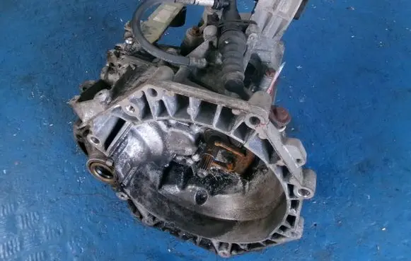Mini One - Cooper R50 - 53 Manual 6 speed gearbox 