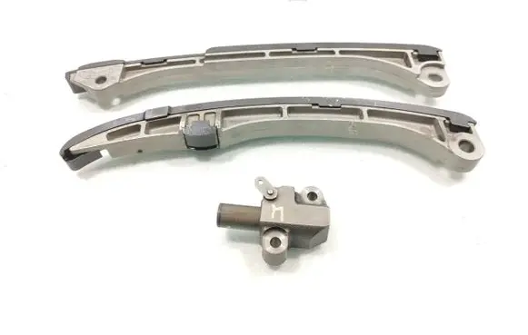 Lexus IS 220D-250-350 Slide rail for timing chain 06022421