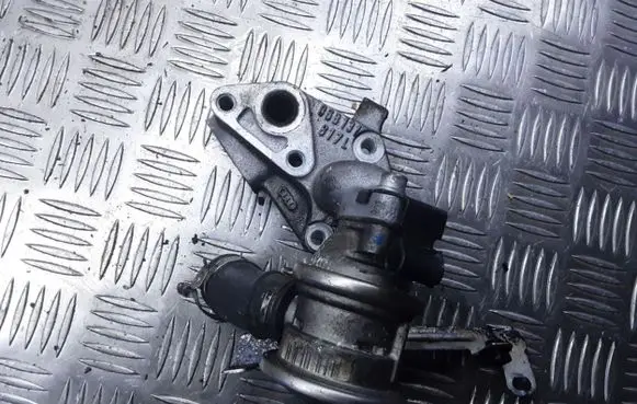 Audi A4 S4 B6 8E 8H EGR valve 068131817L 06B131101 4008421614