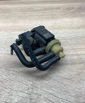 Volkswagen Tiguan Vacuum valve 1K0906627B