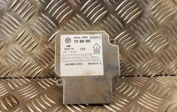 Volkswagen Touran I Airbag control unit/module 1T0909605 5WK43150