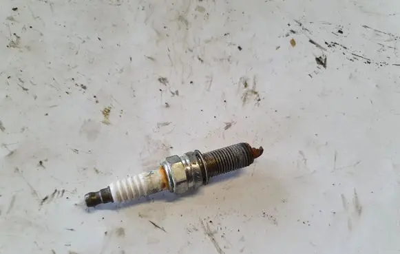 Hyundai ix20 Spark plug NOCODE