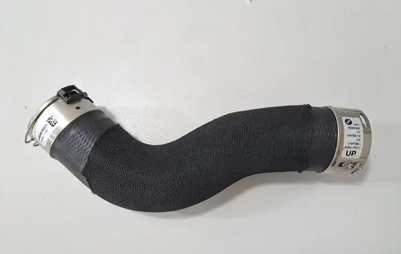 BMW X5 G05 Intercooler hose/pipe 8599392