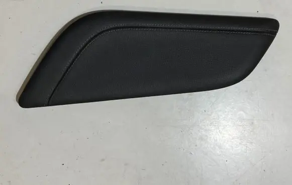 Ford Mustang VI Centre console side trim front 63044E06