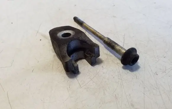 Porsche Cayenne (92A) Fuel Injector clamp holder 059216J
