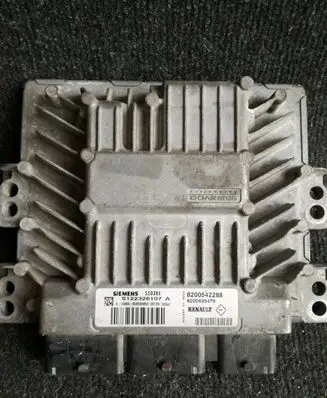 Renault Megane II Engine control unit/module S122326107A