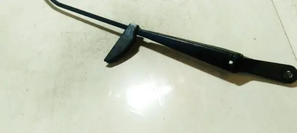 Citroen C5 Front wiper blade arm 33493 4619