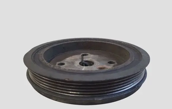 Volvo V70 Crankshaft pulley 30677464