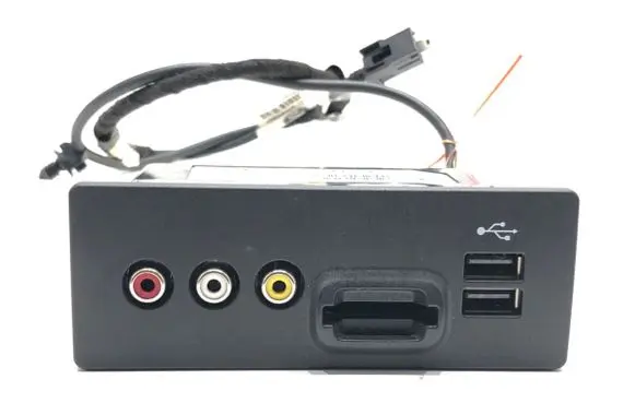 Ford Mondeo MK V USB socket connector BT4T-14F014-AD